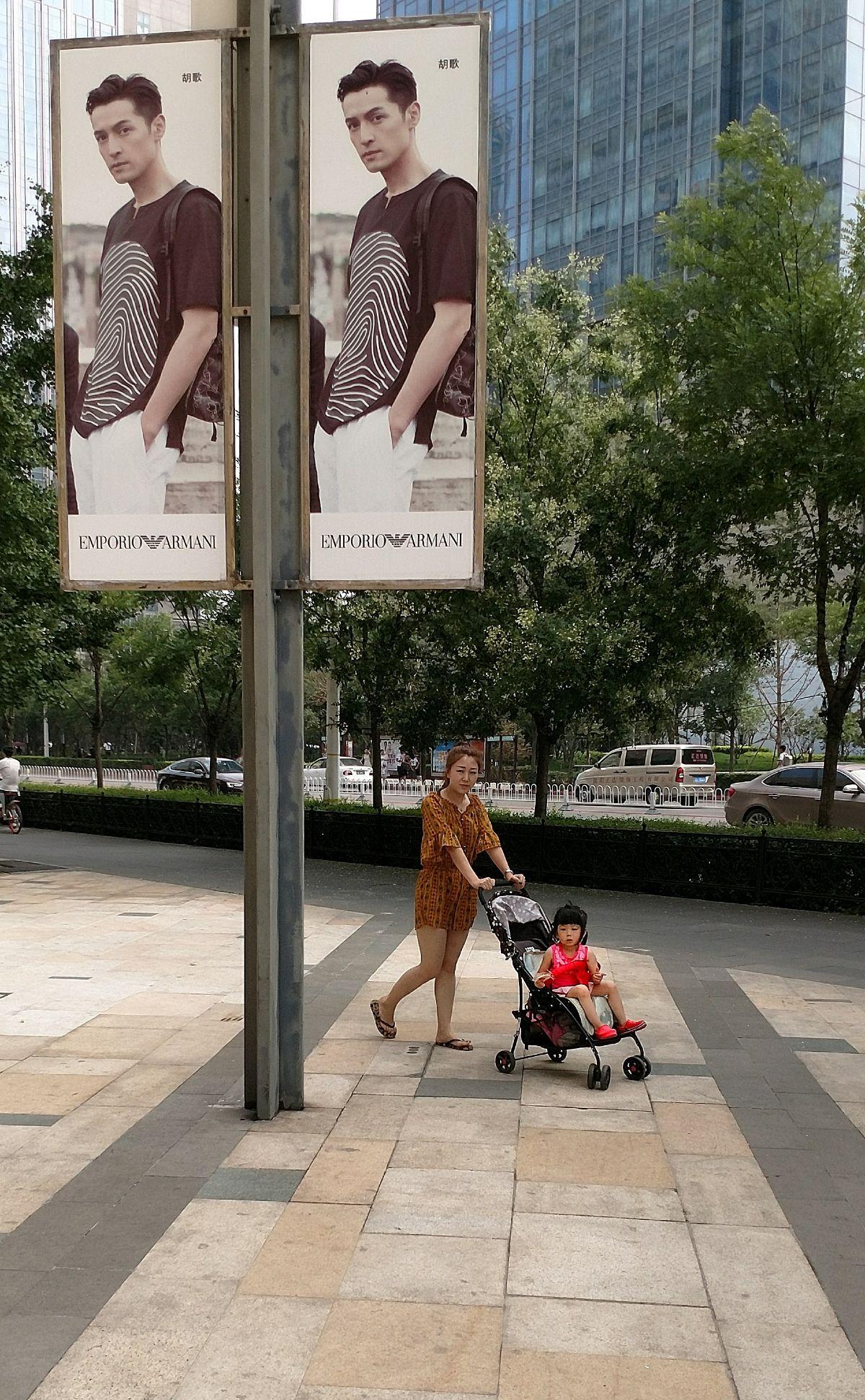 如何删除微信点赞记录微信上如果对方把你删了