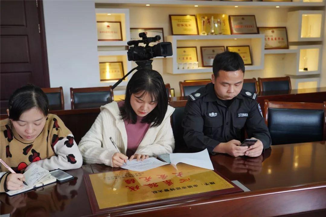 微信陌生人可以点赞吗微信看对方朋友圈对方知道吗