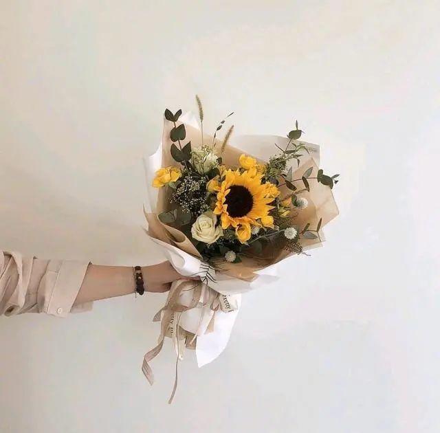 微信给别人点赞记录微信看对方朋友圈对方知道吗