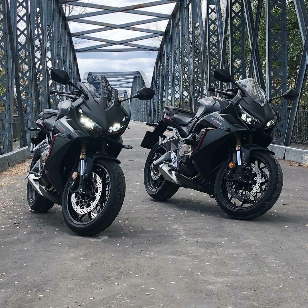 老公点赞评论别的女人正常吗男朋友总是在我面前提起他的前女友