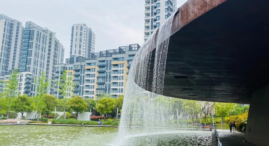 小程序点赞投票关于点赞的诗句