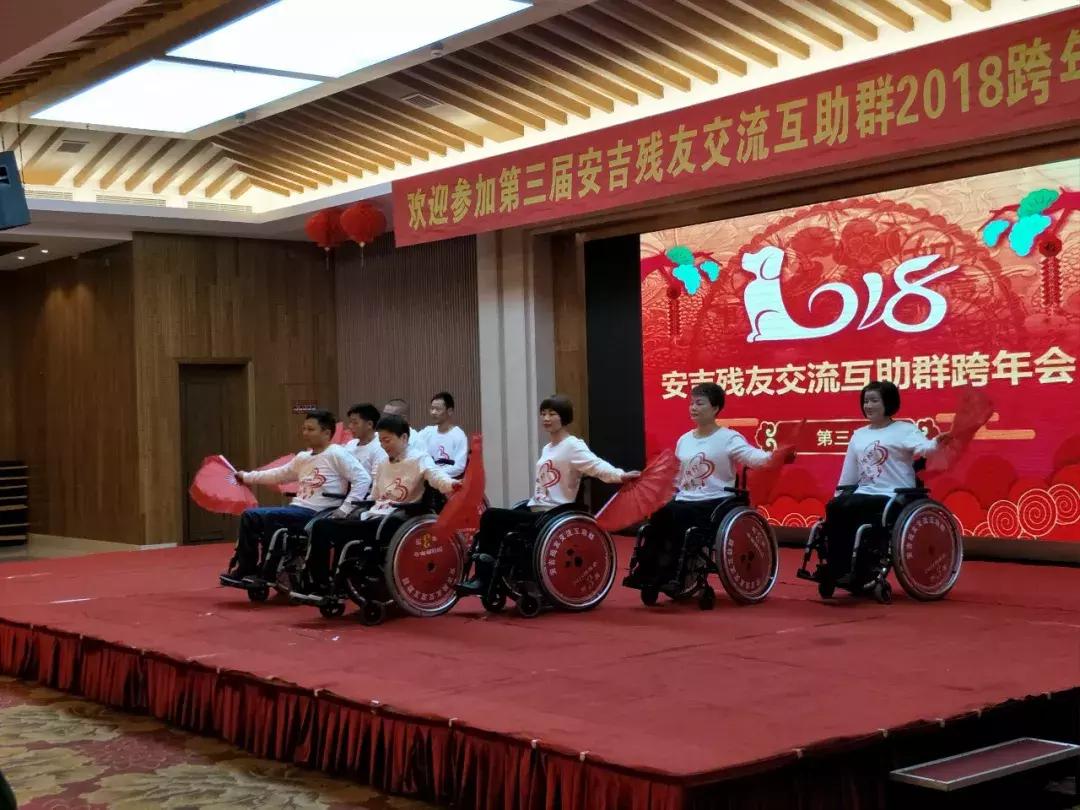 投票点赞互助群拼多多助力几个上限