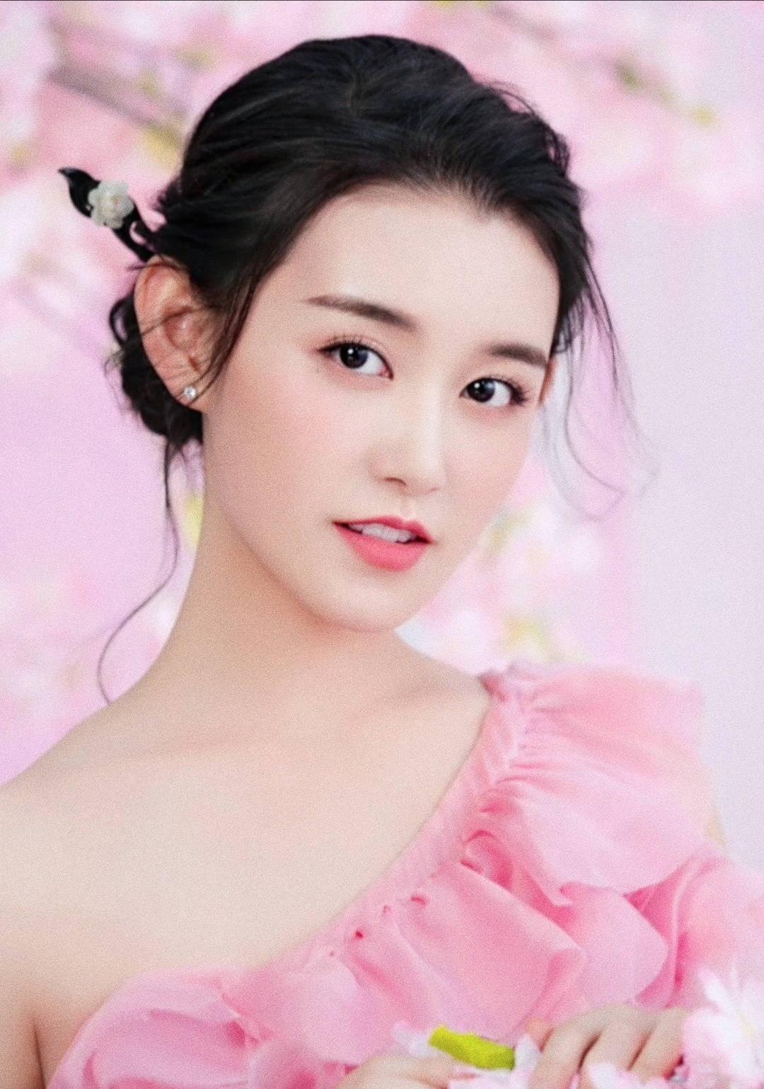 朋友圈点赞隐藏设置怎样才能把QQ上点赞的人隐藏起来