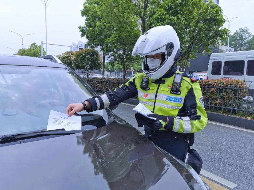 好友点赞朋友圈无提示朋友圈也看不到了