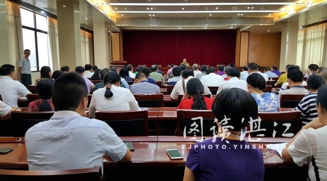 网上投票点赞的软件朋友圈点赞与评论的区别