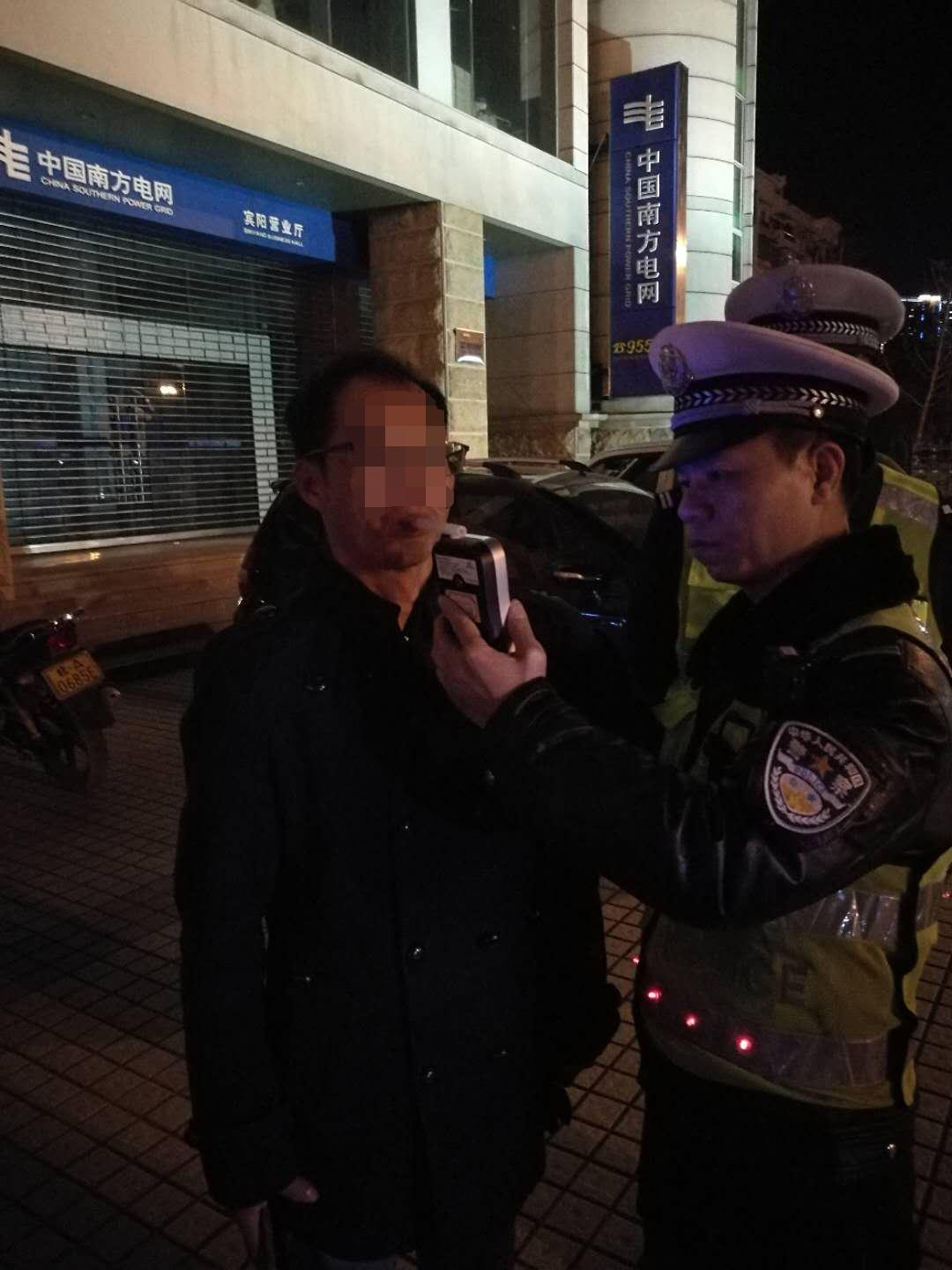 怎么查找微信的点赞记录苹果手机别人知道账号密码时能够查看微信聊天记录吗